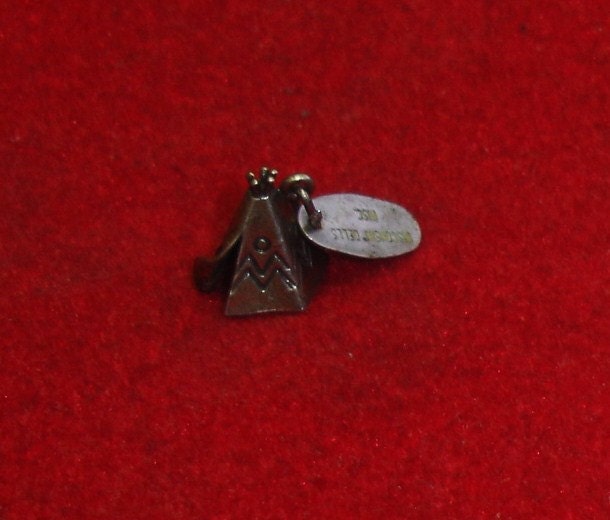 Vintage Sterling Silver Native American Teepee Charm Bracelet Charm or Necklace Pendant Souvenir of WI Dells