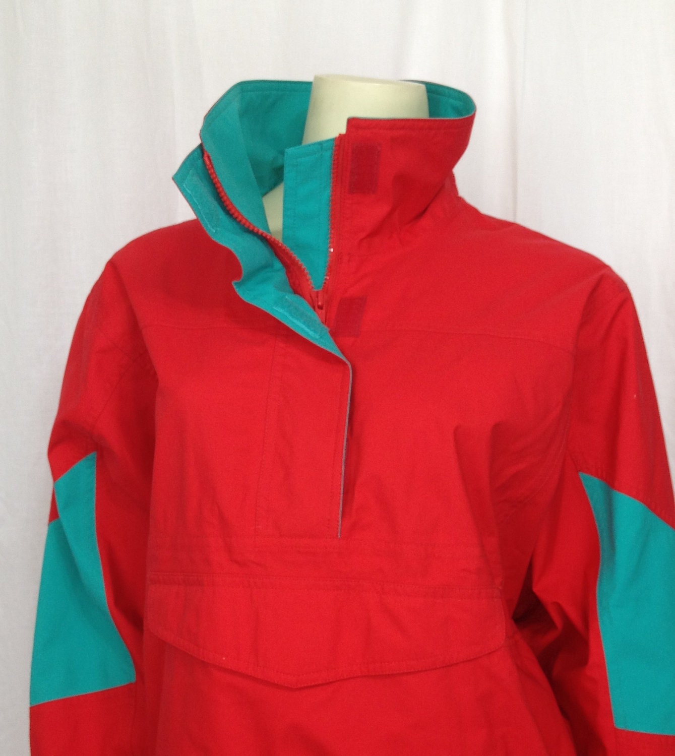 Vintage 1980s deadstock Eddie Bauer Gore Tex Women's Jacket with original tags Anorak
