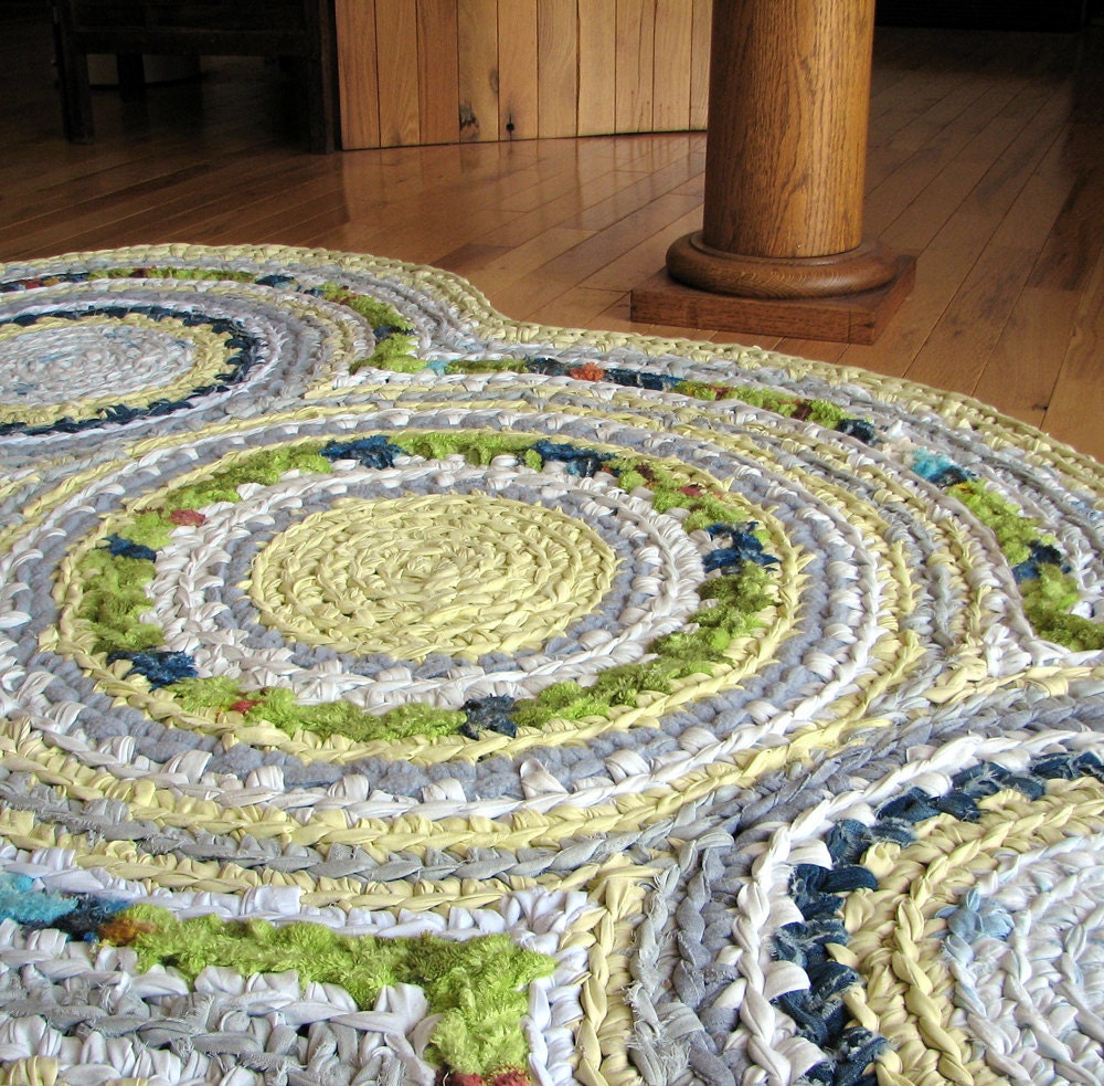 Triple Disc Apple Green and Lemon Yellow Crocheted Rag Rug