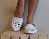 White Leather Loafers / Basket Woven Peek Toe / Vintage 90s Etienne Aigner / Size 10