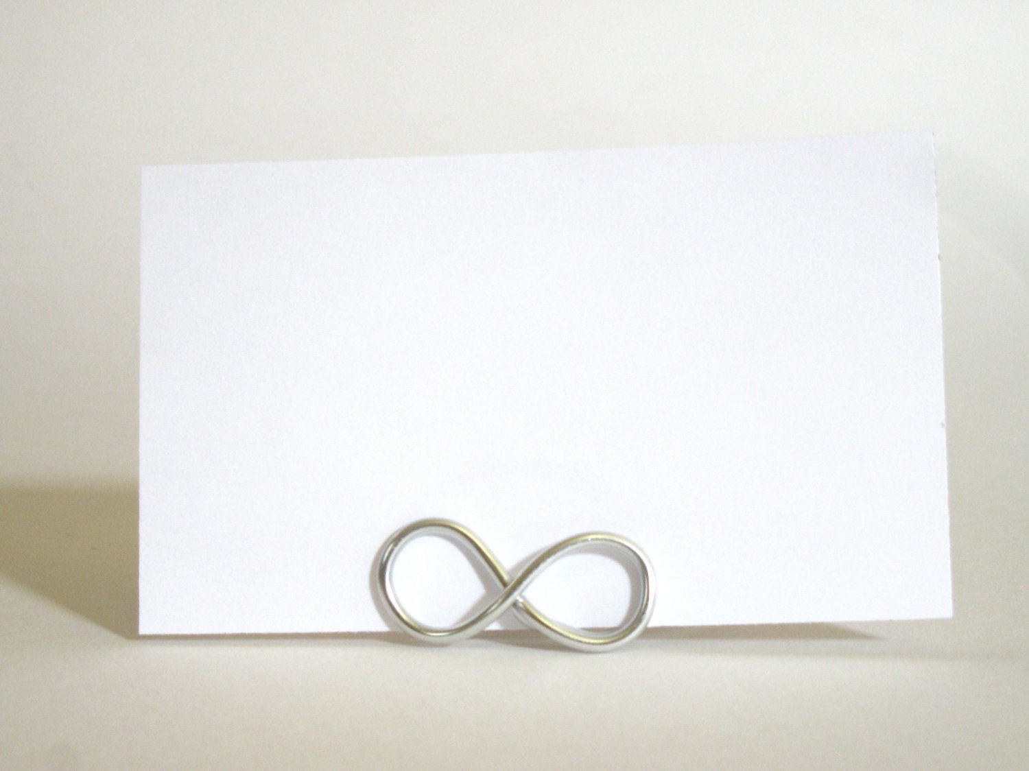 Infinity Place Card Holders -  SET OF 15 - Name Card Stands for Weddings, Anniversaries - Suspended Moments