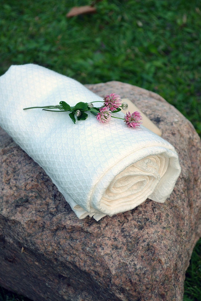 2 Towels Soft  and White Wafer Linen 100x145cm / 39.4 x 57 inches