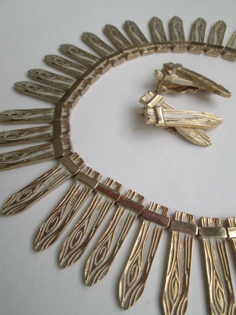 Vintage Julio Marsalla Cleopatra Style Collar Necklace Earring Set Marner White Picket Fence