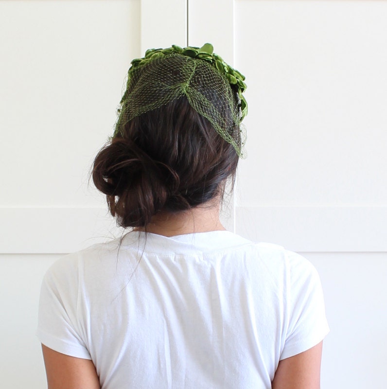 1940s Birdcage Veil Fascinator Hat, Green Velvet Flower Hat Bird Cage Veil, One Size