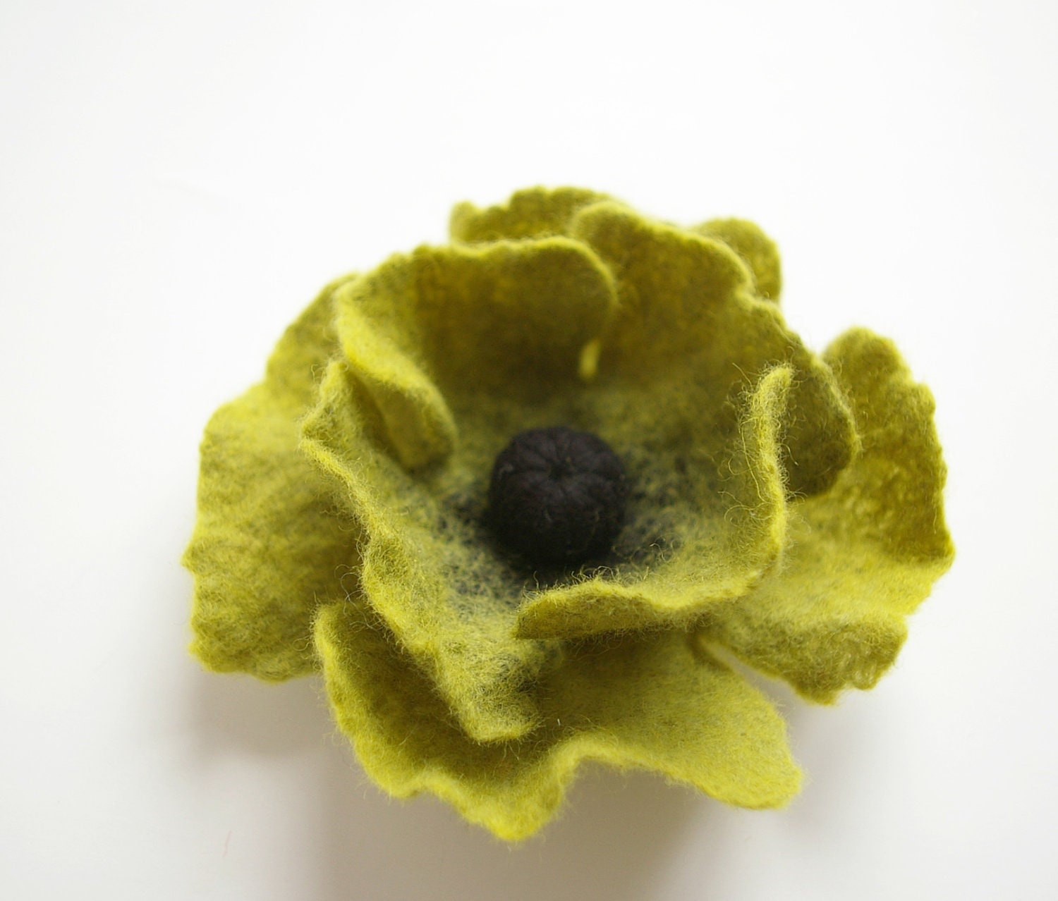 felted flower brooch poppy SLEEPING BEAUTY OLIVE / made to order (in 1 week)