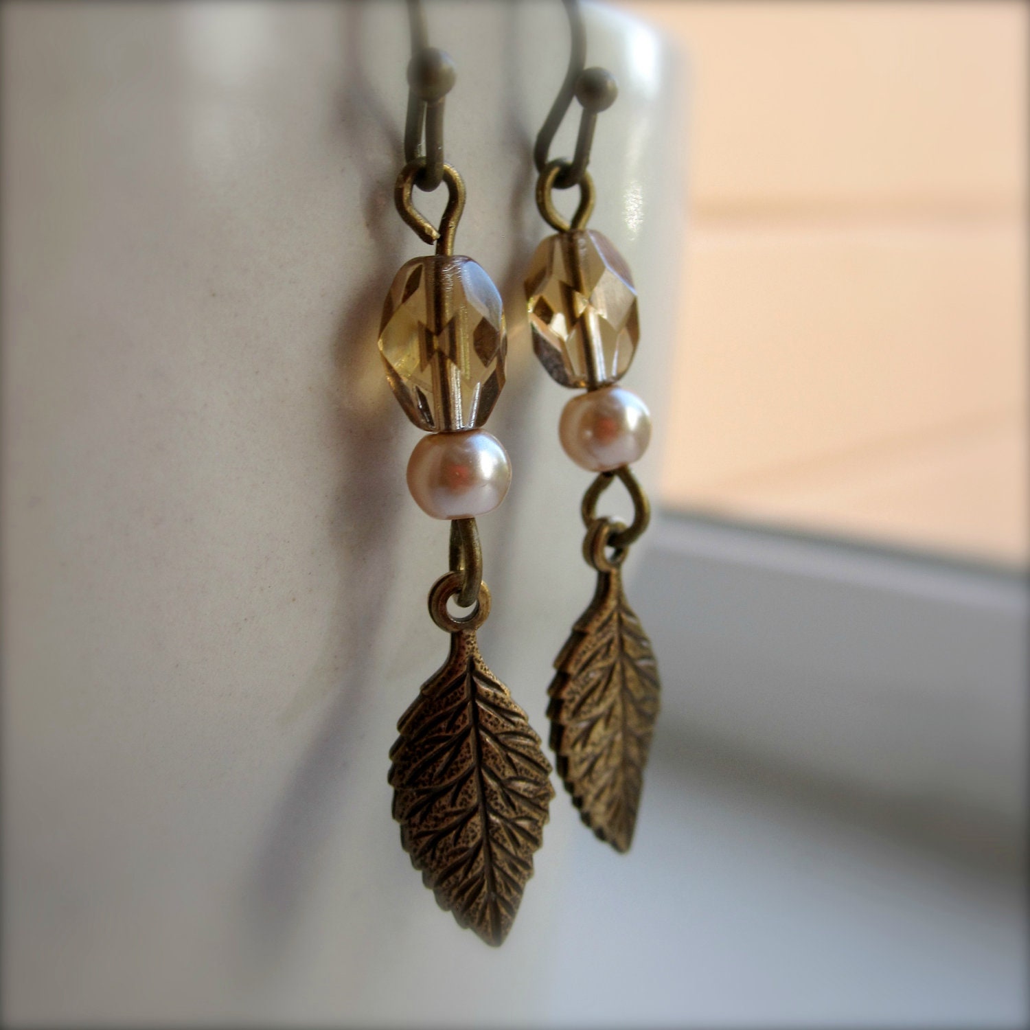 Autumn Earrings - Hazel - Leaf Earrings - Brass - Dangle Earrings - Gift Under 20 - Pearl - Fall - Elegant