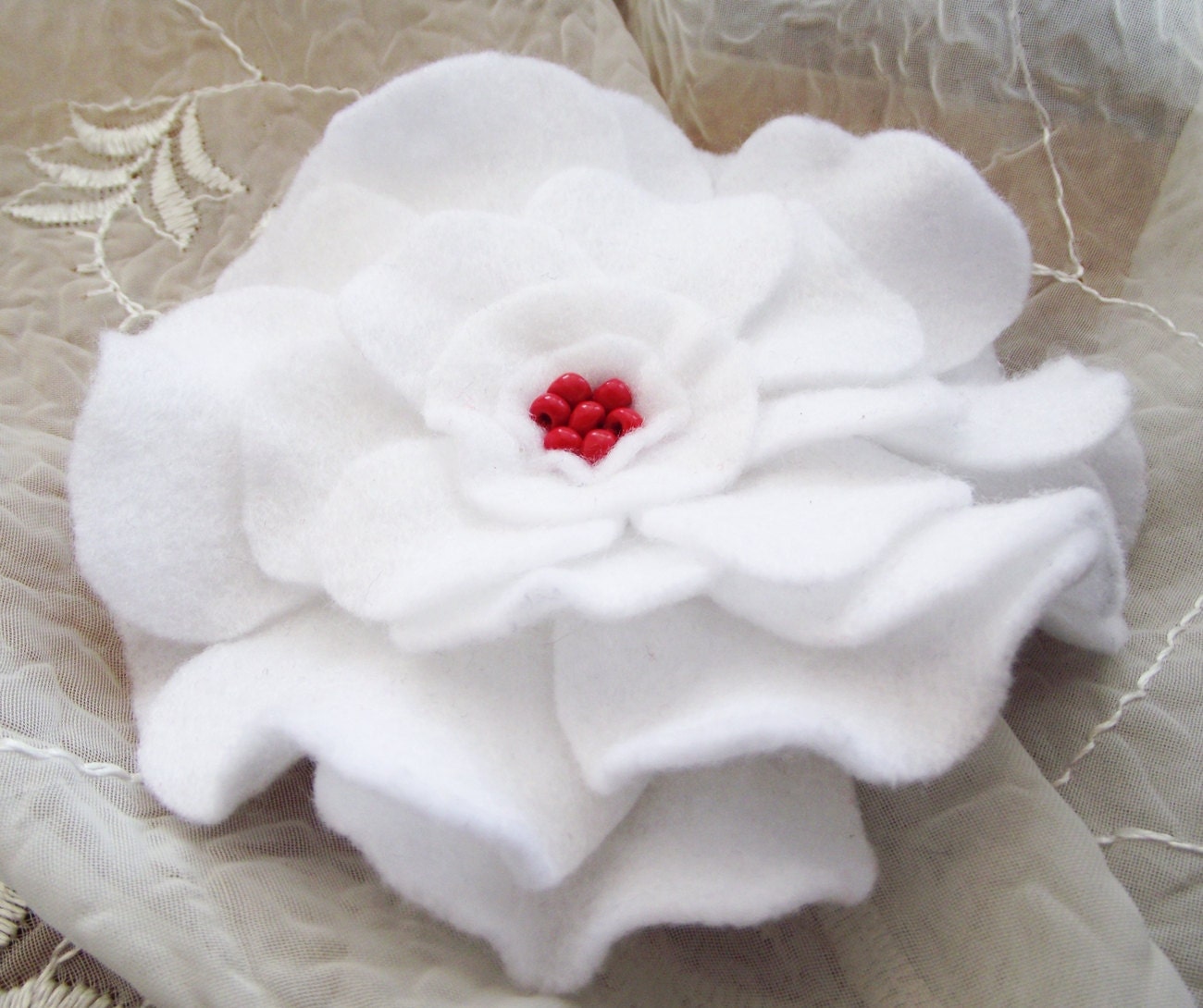 White felt flower brooch sash big floral corsage pin felt summer women fashion europeanstreetteam accessories