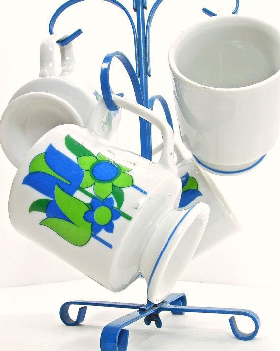 Aqua and Lime Pedestal Mugs and Storage Tree
