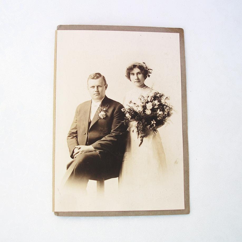 Bride and Groom, Wedding Photography, Antique Photos, 1913, Flapper Style Hat