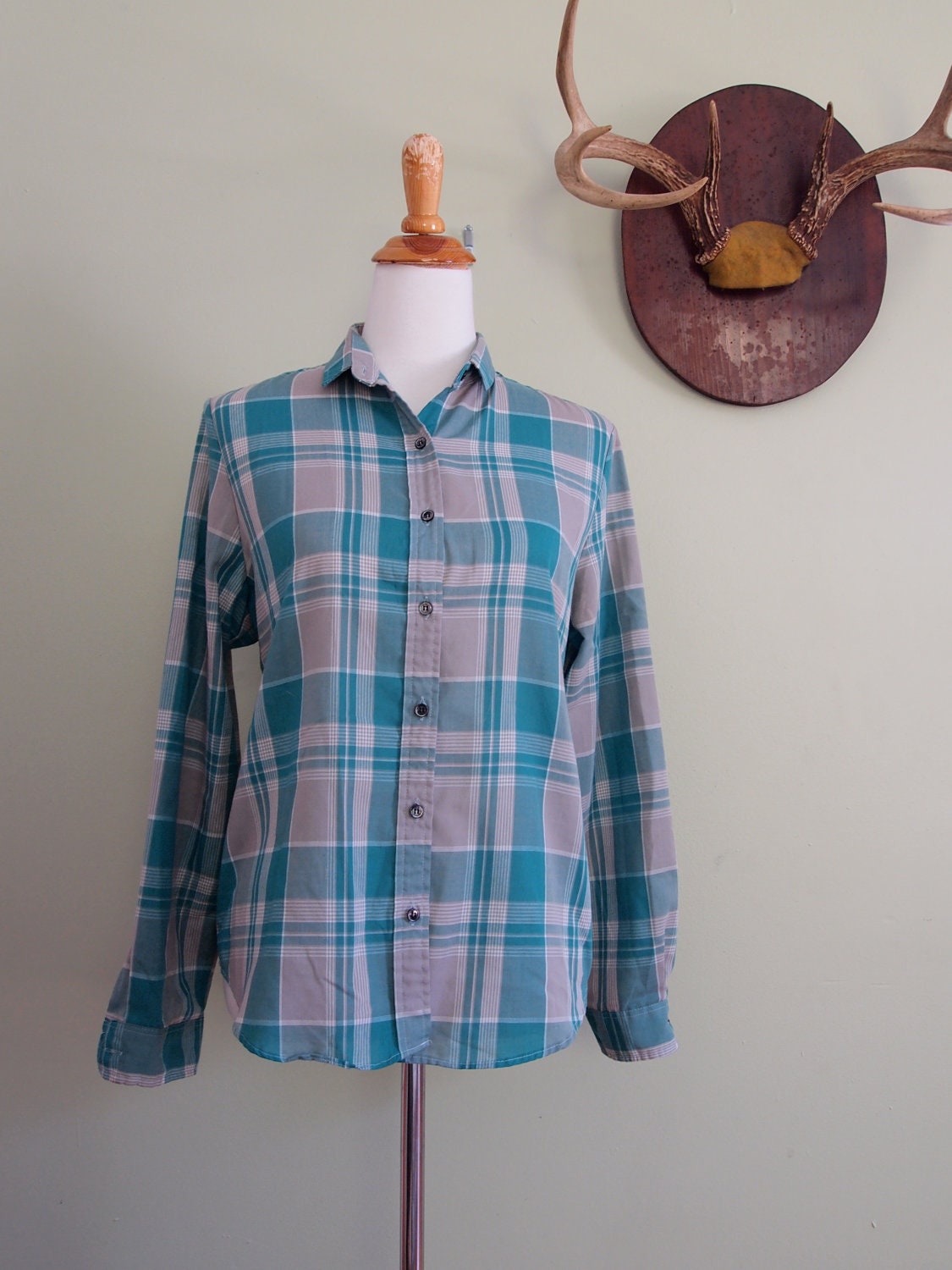 SALE Wrangler Plaid Button Up Shirt Medium