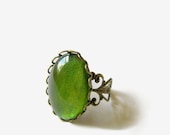 Adjustable Green Sparkle Ring Vintage Style Setting Oval Cameo Ring - MyDifferentStrokes