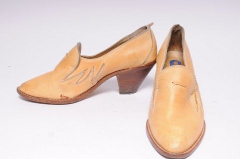 Wild Pair Size 7.5 Woman Shoe