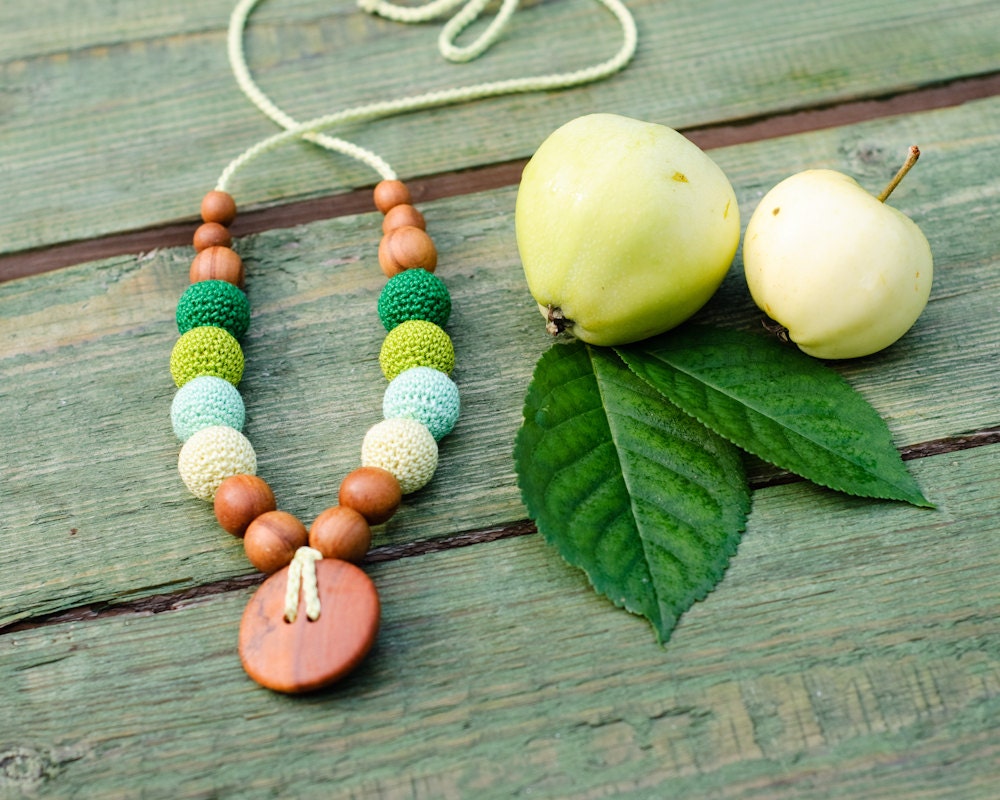 All Apple Wood Nursing Necklace / Babywearing Necklace - green
