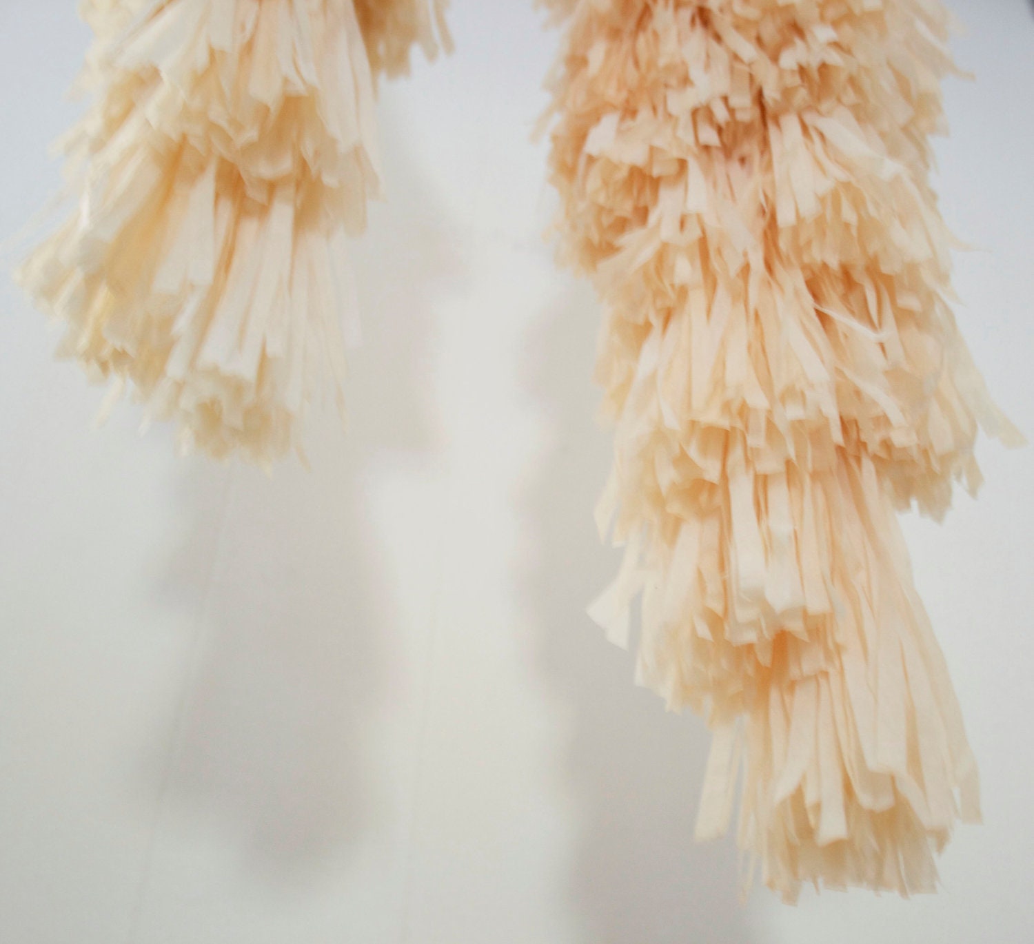 Garland Streamers: Long/Short streams in peach