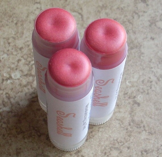 Seashell Lip Tint, Moisturizing light pink/orange lip color with sparkles