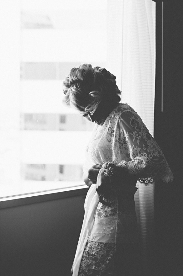 Ready to ship - Swan Queen Spring Bridal Scalloped French Lace kimono robe ivory off white S M L custom getting ready