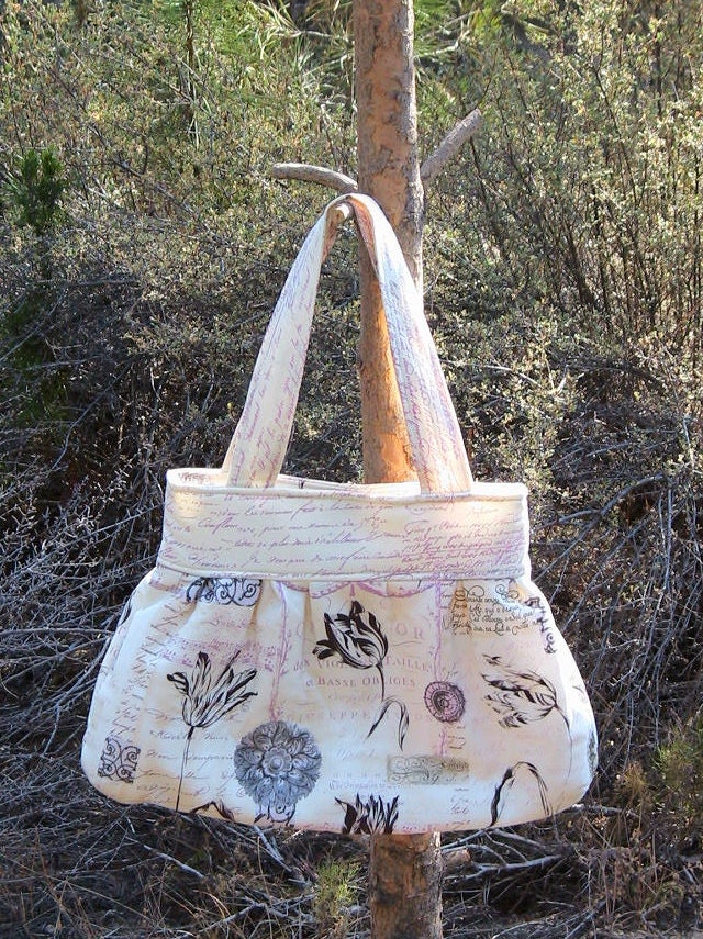 For the Love of Music Pleated handbag with matching Keyfob and Make Up Zippered Pouch