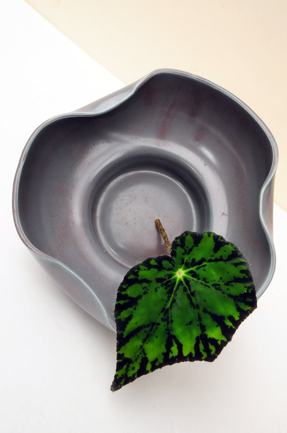 serving dish,planter, blue grey, ceramic, folded sides, pedestal, pioneer , USA, mid century, retro beauty