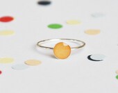 Confetti ring salmon 'you only need one confetti to remember the party...' sterling silver