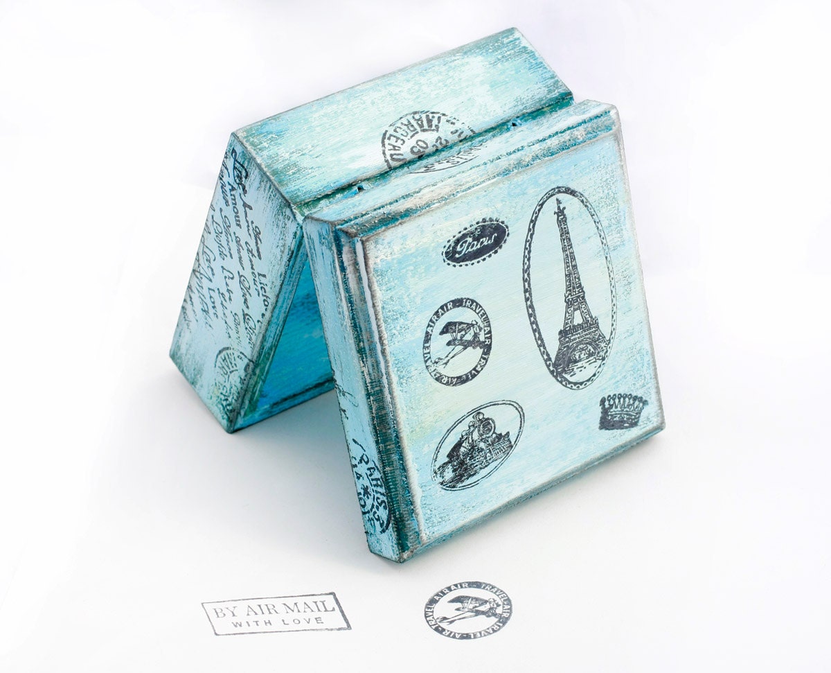 Paris Vintage Wooden Box. Boxes, Treasury  Box ,  Jewelry box , distressed box , vintage 3 1/2 x 3 1/2 x 2 " - 9 x 9 x4,5 cm - MyHouseOfDreams