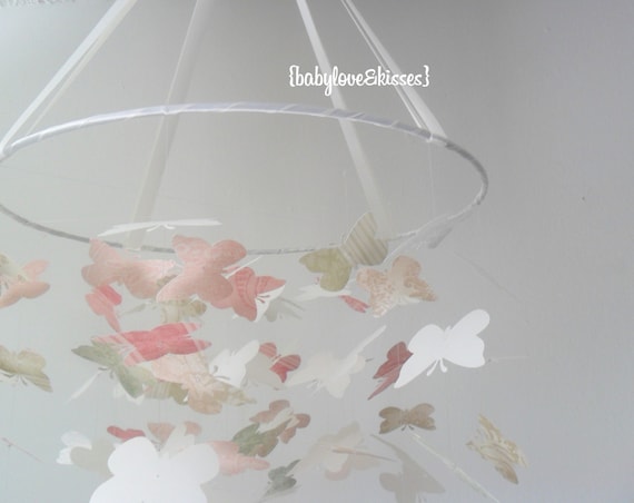 FREE SHIPPING // Shabby Chic Butterfly Mobile // Nursery Decor, Photo Prop, Baby Shower Gift