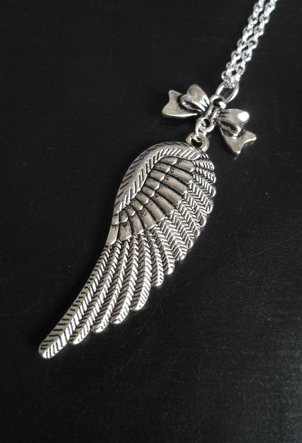 Wing Bow Metal Necklace