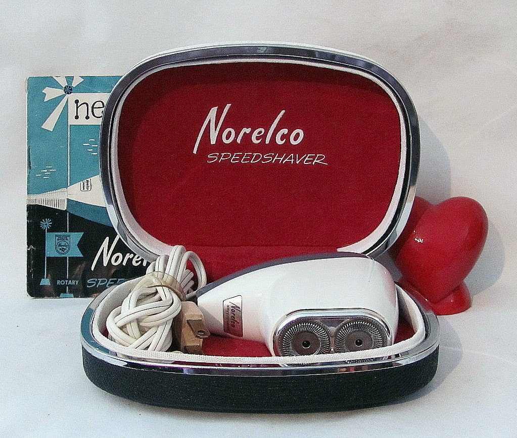 Vintage Norelco Speedshaver Mens Electric Shaver in Original Box - With Instructions - Man Cave