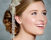 Ivory Bridal Headpiece, Wedding Hair Flower, Wedding Hair comb, Bridal Hair Accessories, Vintage Pearl Stamen - Ready to Ship - GLENNA
