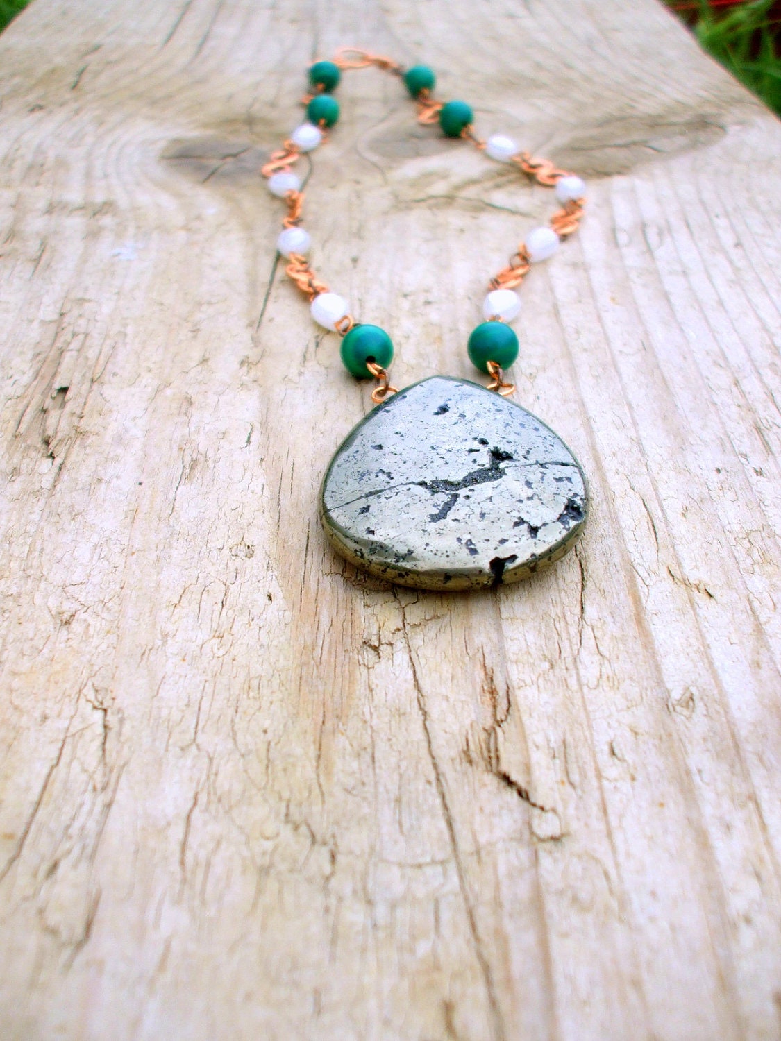 Silver Teardrop Necklace Womans Green Jade Quartz Evening Jewellery
