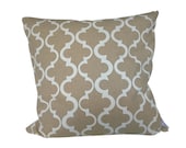 Cushion cover Geometric design. White design on sand/beige Linen/Cotton 50cm x 50cm