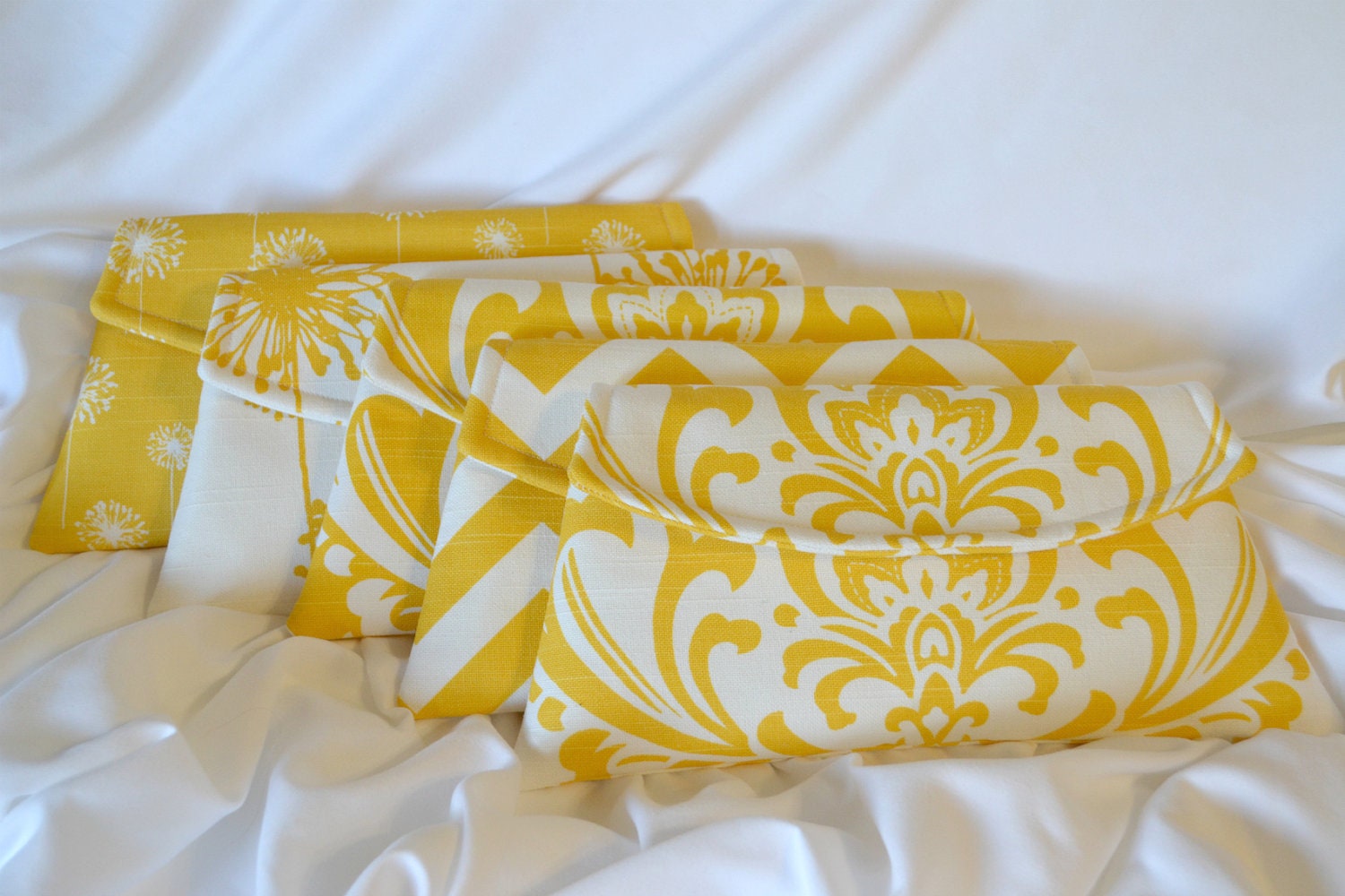 Bridesmaid Clutches - Bridesmaid Gift Set - Clutch Set of 5 - Made to Order - YOUR CHOICE of Fabrics (10% discount) - Personalized