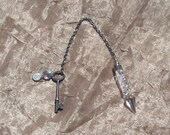 Fortune telling pendulum psychic abilities Skeleton key antique crystal