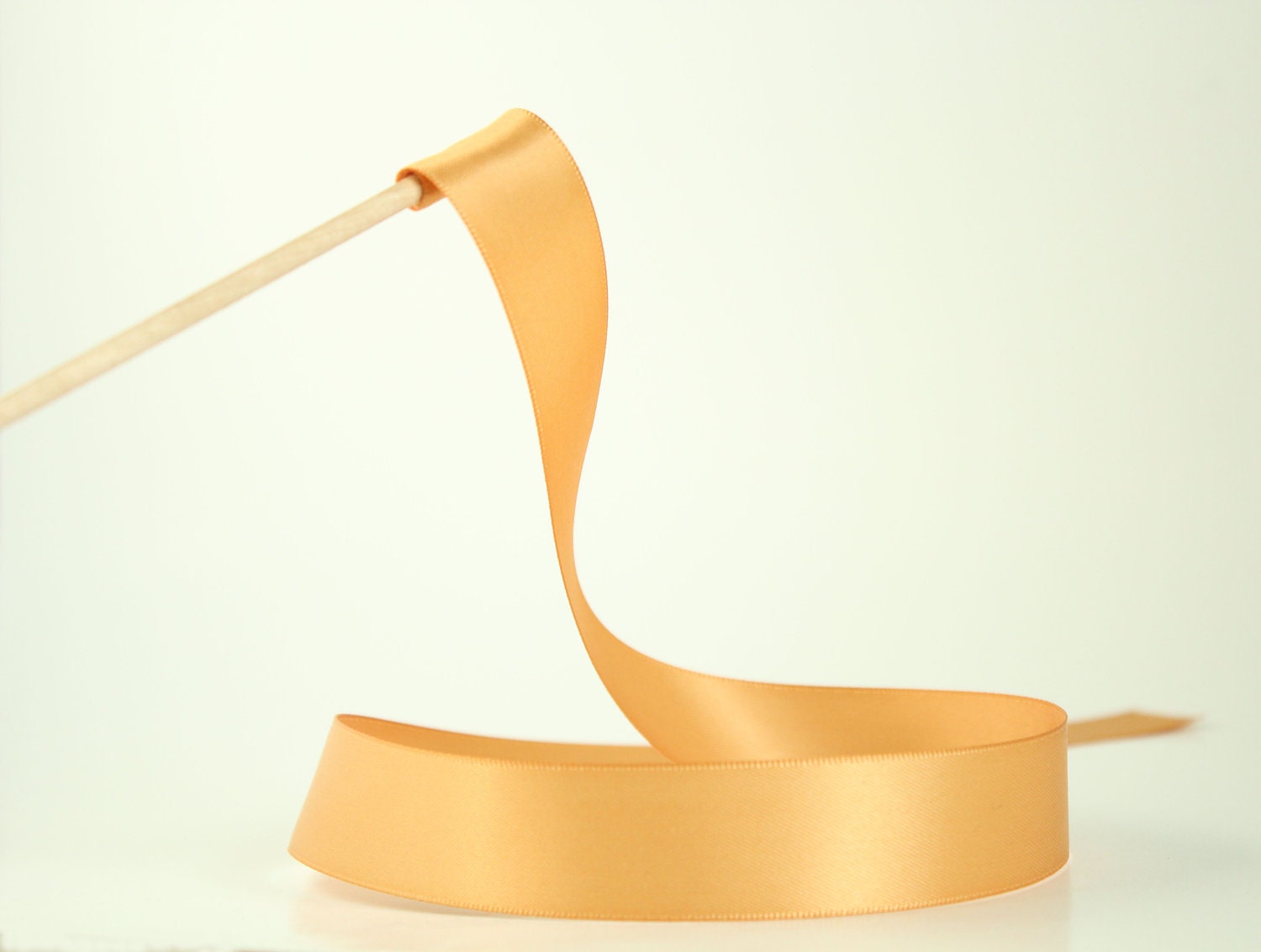 50 Wedding Ribbon Wand Streamers Gold . Bubble and Rice Alternative Il_170x135