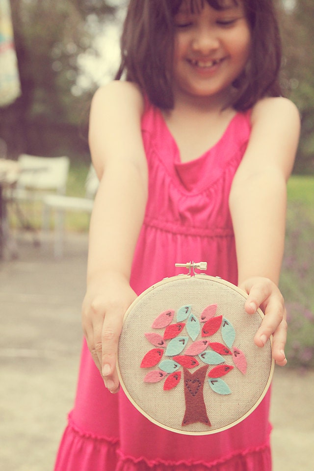 Embroidery Hoop Art. Love Me Knot. 5- Inch. Hand-embroidered Felt Tree with Felt Leaves by Catshy Crafts.