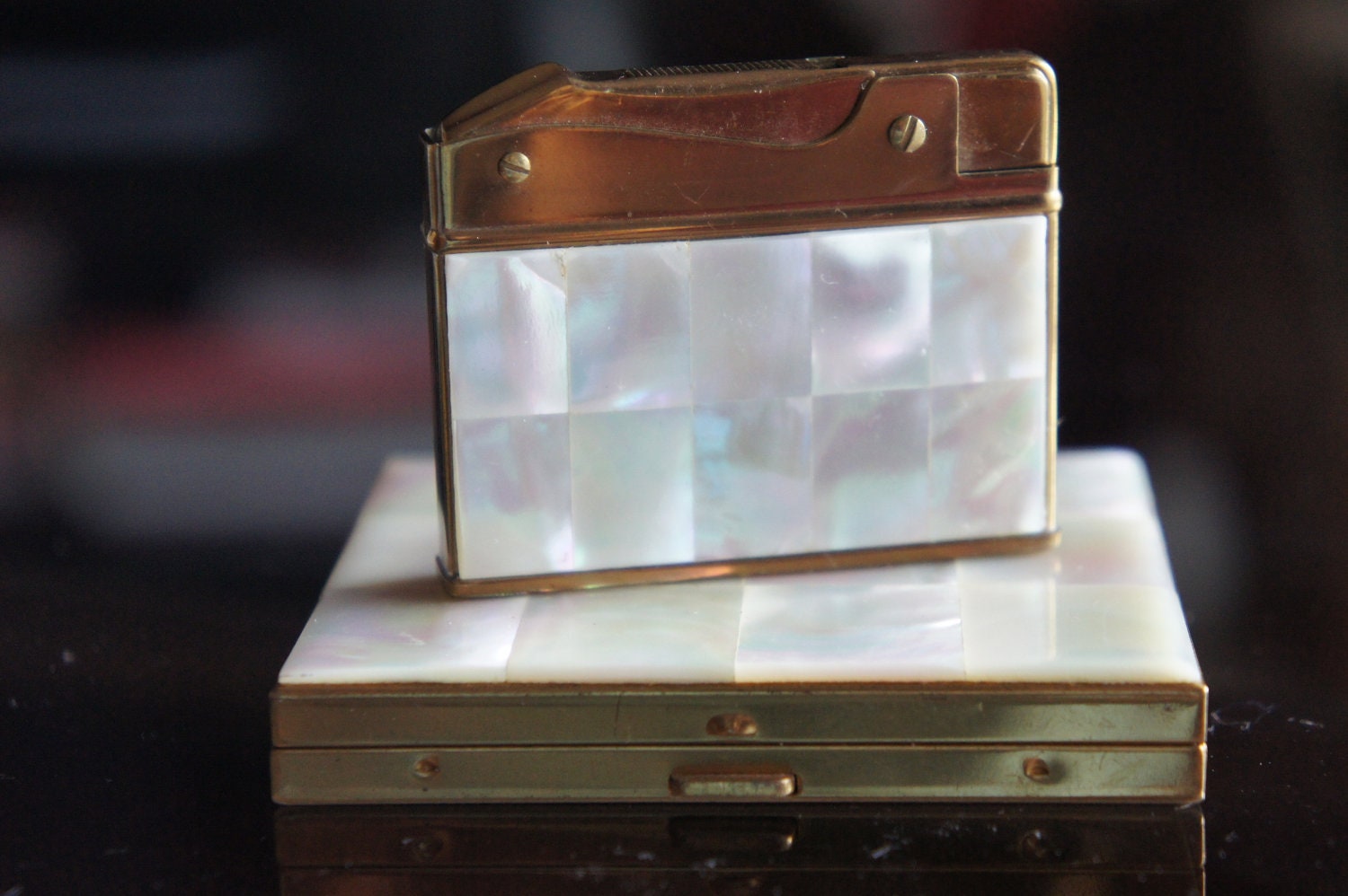 W DRAGON Vintage Compact Powder Puff Case Designer Gold Mirror 1930's Japanese Cigarette Super Lighter O-010