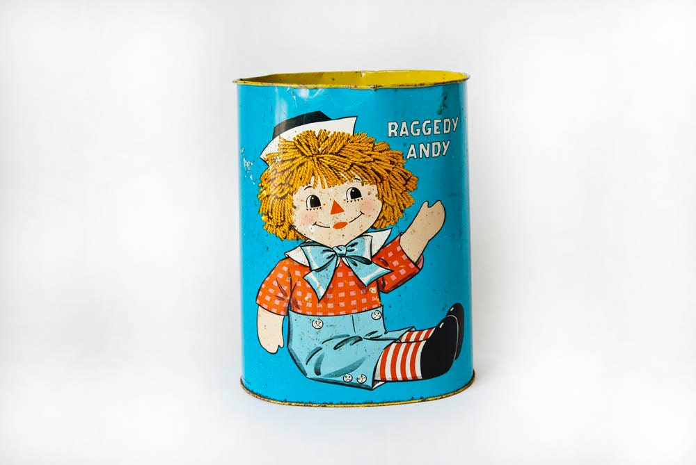 Raggedy Ann & Andy Metal Trashcan