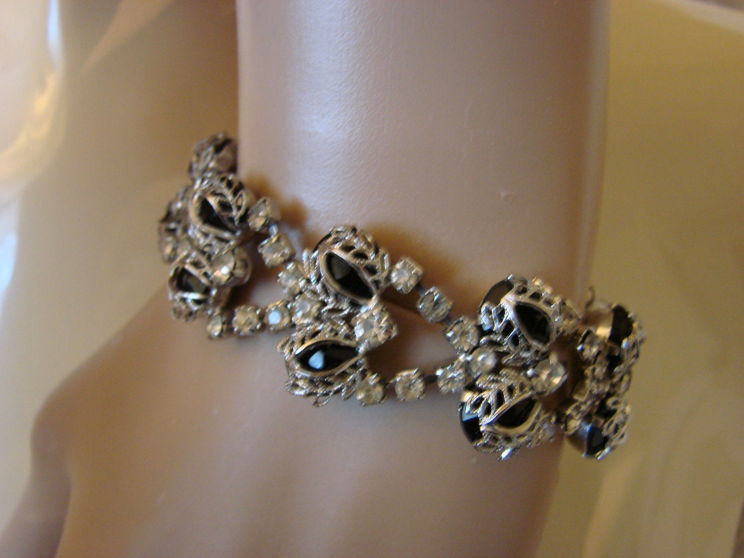 Ornate 50s Filigree Demi Parure (Black Glass Stones/Rhinestones) Bracelet & Drop Earrings