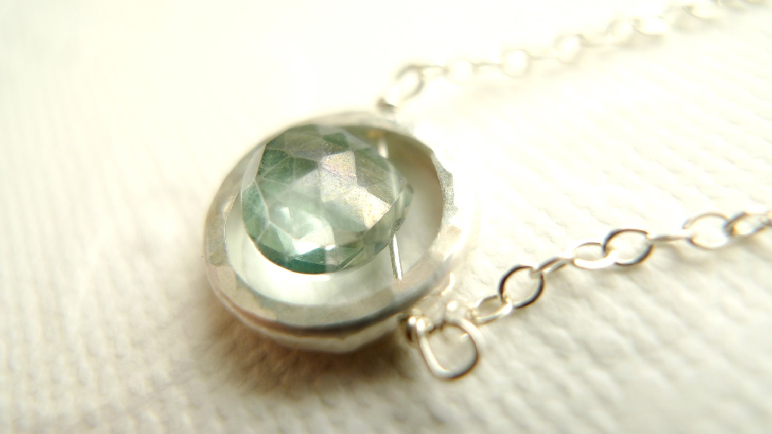 Mystic Green Topaz Hammered Jump Ring Silver Necklace