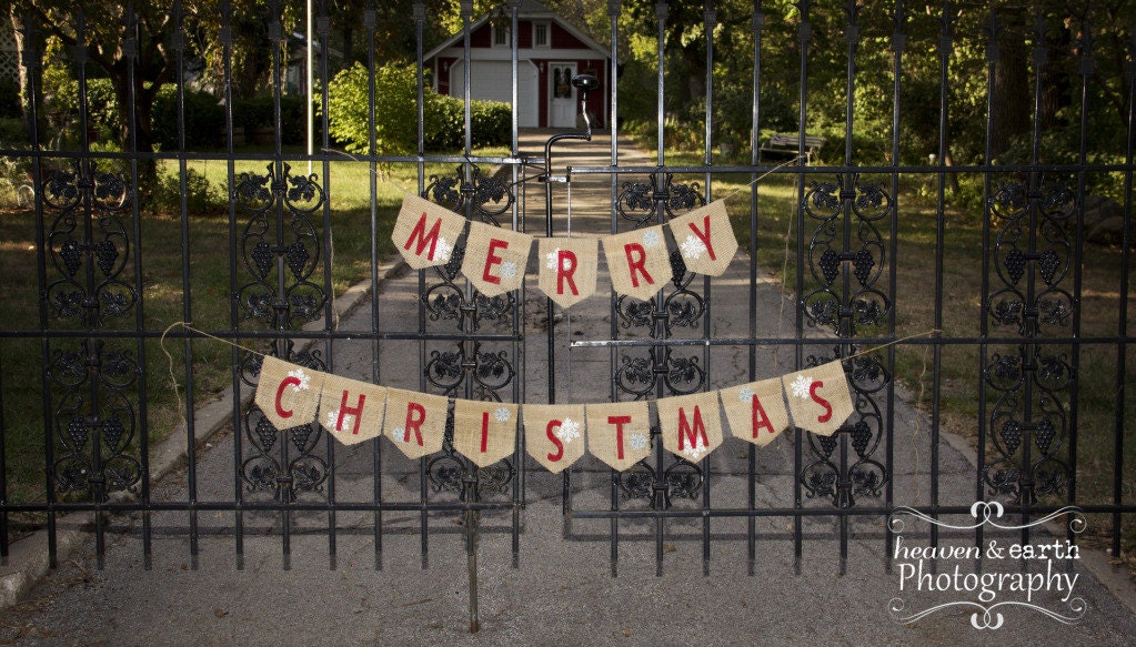 Merry Christmas Burlap Banner  / Christmas Photography Prop / Mantel Decor