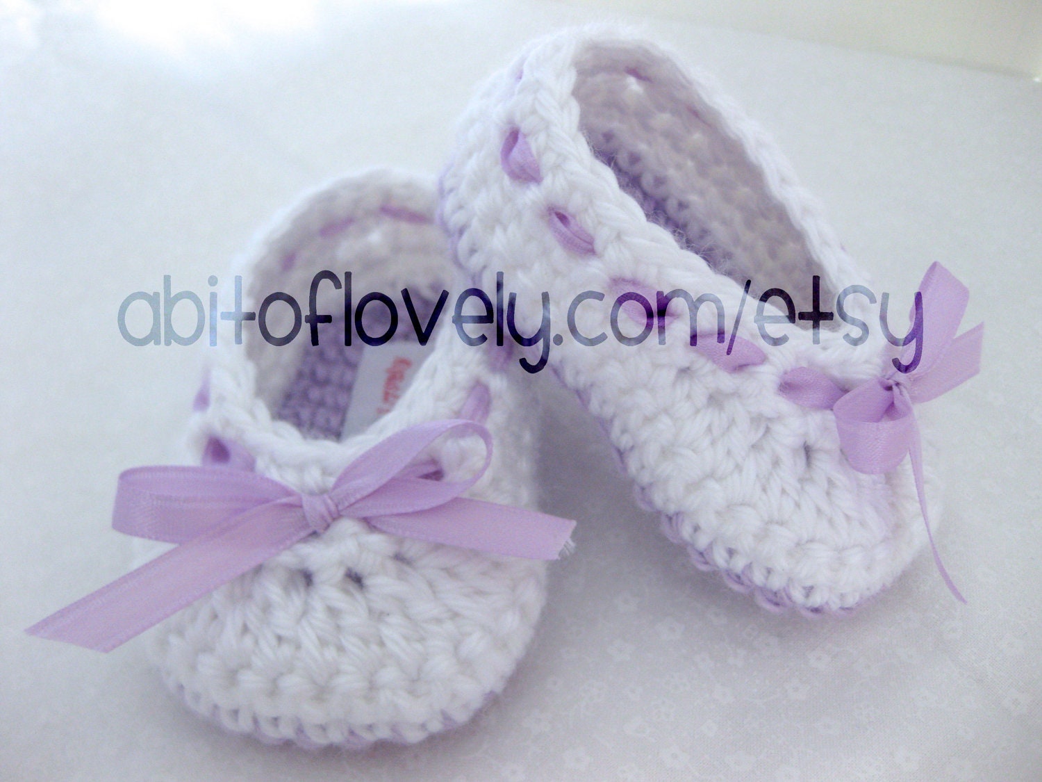 Baby Girl Infant Shoes / Slippers / Booties - Purple & White Ribbon Bow - YOUR choice size - (newborn - 12 months) - photo prop - crochet