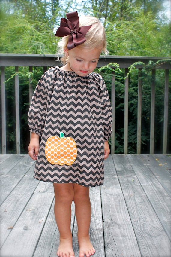 GREAT FOR FALL toddler-girls long sleeve brown chevron dress with orange pumpkin applique- 6-12mo,12mo,18mo,2,3,4,5,6,7/8