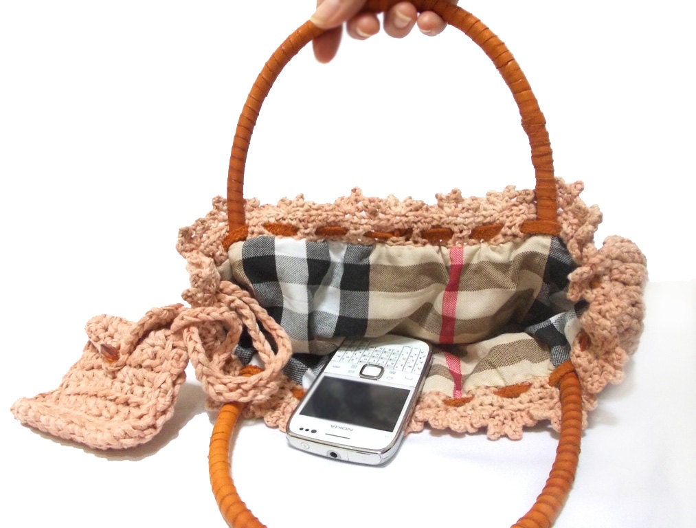 Handmade bag- Handmade purse- Handmade knit bag- Salmon- Peach- Tote- Genuine leather Handle- Unique handbag- Daily use