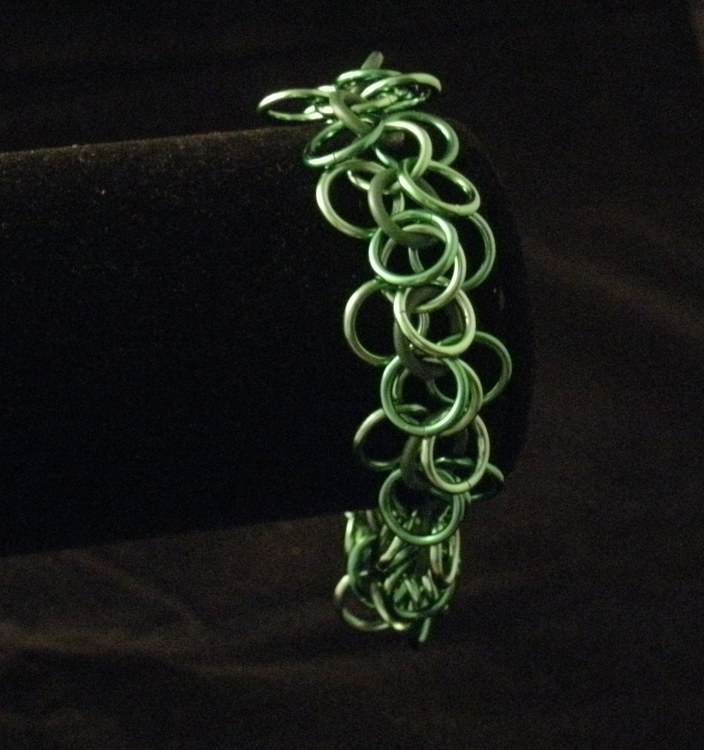 Hanging Bells Bracelet in Three Color Green