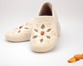 Felted wool clogs Baltic Amber - felt slippers white grey yellow