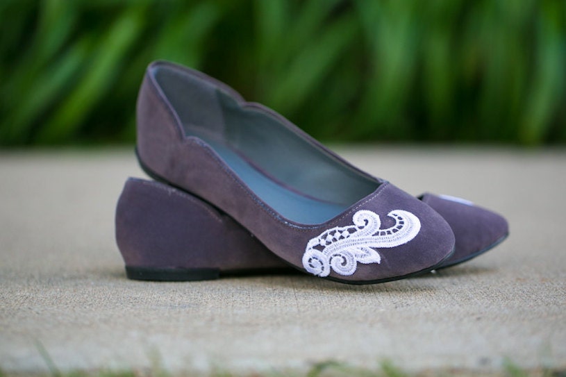 Grey Flats, Charcoal Grey Ballet Flat with White Lace. US Size 7