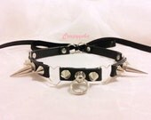 O Ring Heart Choker