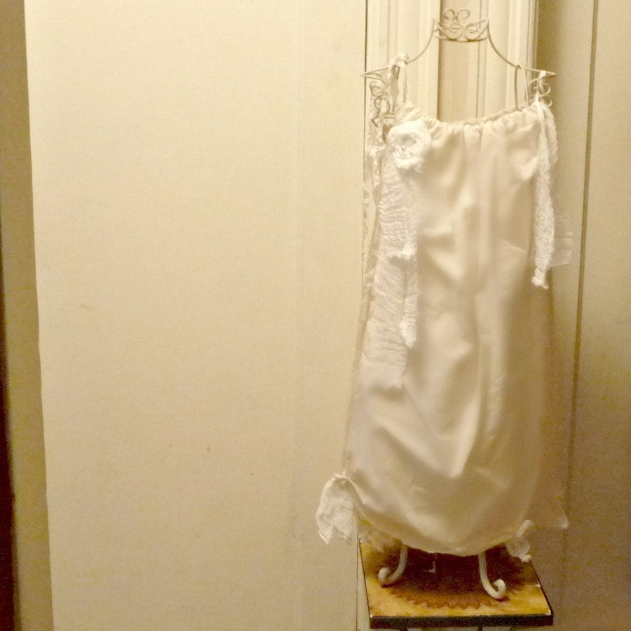 Flower Girls Beach Dress Ivory long with Train