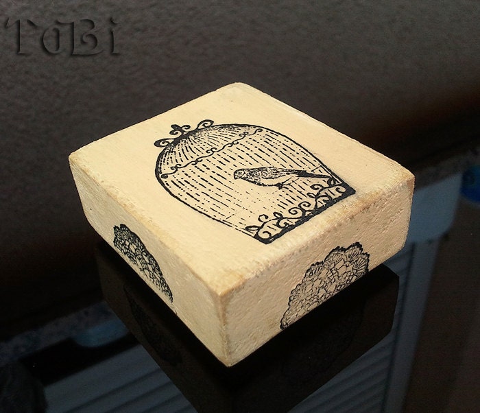 wooden magnet shabby-vintage