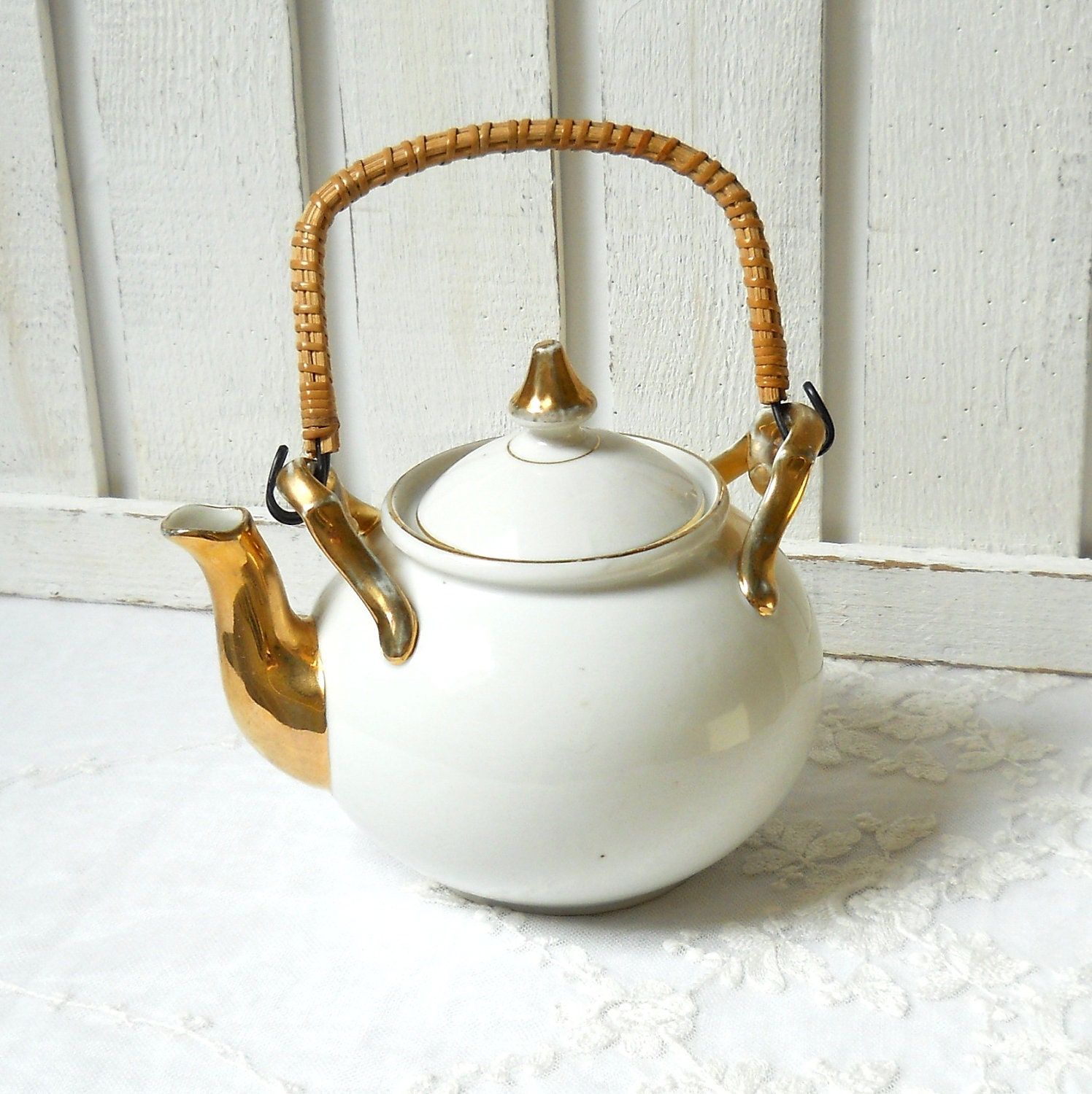 vintage teapot antique tea pot Dutch chocolate pot white porclain tea pot