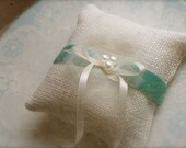 Burlap ring pillow with velvet ribbon, pearl, and silk tulle accent